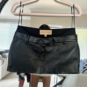 Aya Muse Sleek Black Leather Mini Skirt Size small